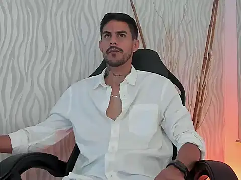 Chat +18 de Leo_vesper1 ao vivo