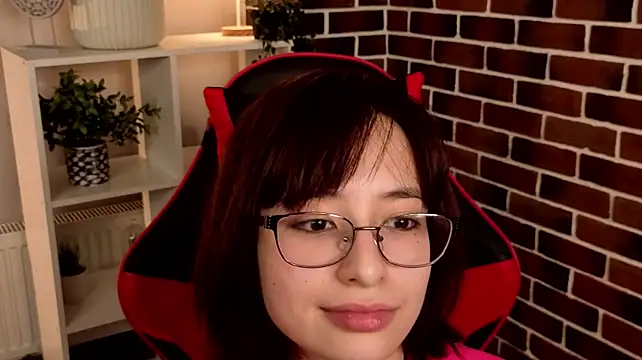 Chat +18 de CarriMcnamara ao vivo