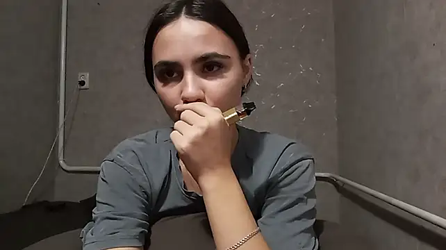 Chat +18 de Really_Shy ao vivo