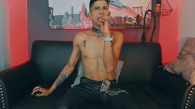 Maximoking26 élő XXX-chatje