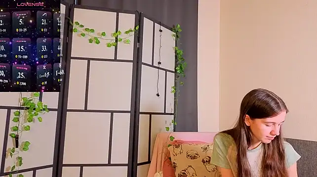MyrtaMcclaney XXX чат на живо