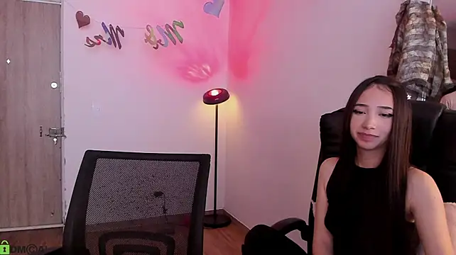 دردشة Mikeyvioleta_ الجنسية المباشرة