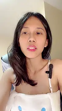 Chat +18 de WetVirginPussy ao vivo