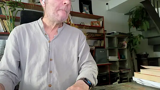yvanbonar's Live XXX Chat