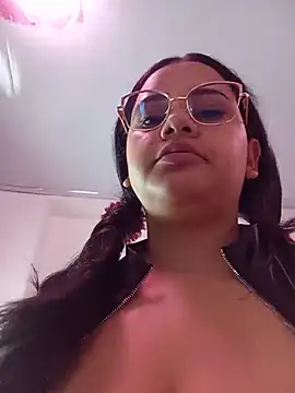 NahomyEvans' Live XXX Chat