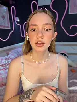 MilaMoone Live XXX-chat