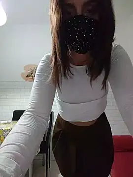 Akemi_rossi Adlı Modelin Canlı XXX Sohbeti