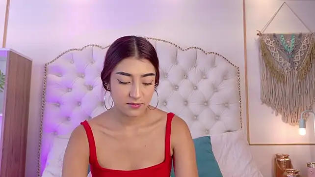 AriaStonne's Live XXX Chat