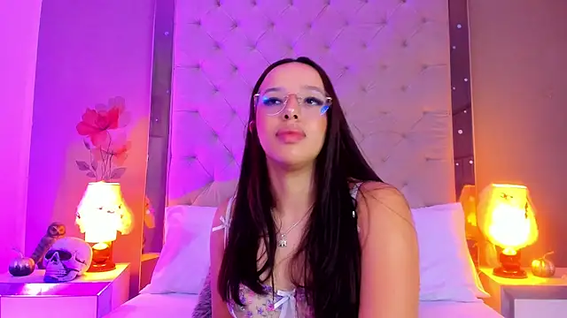 ValkyriaSteel Live XXX-Chat