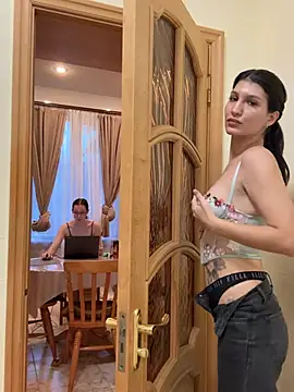 Chatroom XXX en direct de RussianGirls_