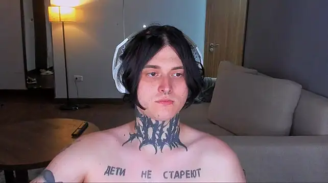 Chatroom XXX en direct de _torfin_