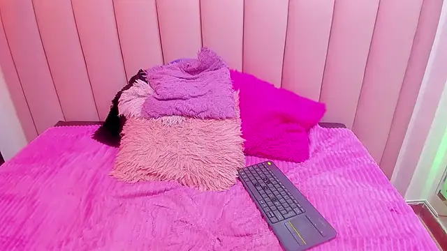velvet_girll: απευθείας συνομιλία ΧΧΧ