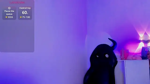 צ'אט XXX בשידור חי של Emili_Roux