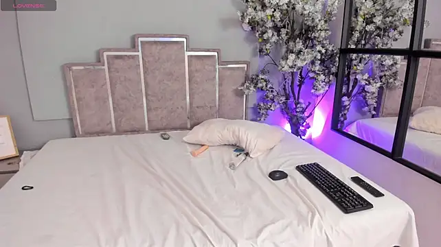 Skyrosee's Live XXX Chat