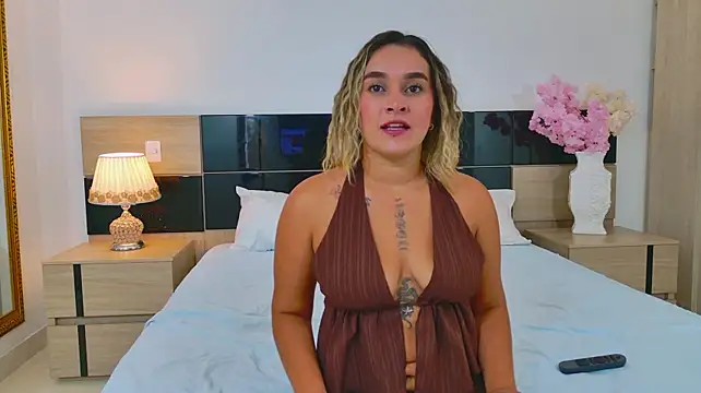 KristhenBella Chat XXX in diretta
