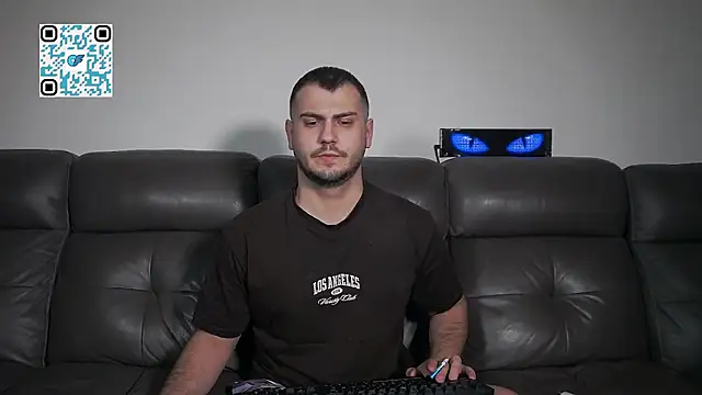 Онлайн чат XXX CrazyDom1