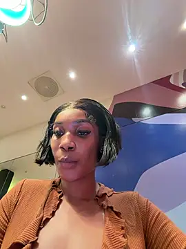 XXX chat uživo modela ___Nessa