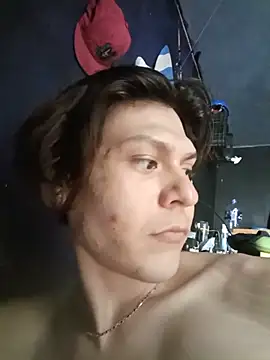 Chat +18 de LAIR23 ao vivo