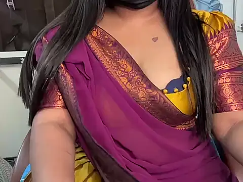 Saranyatelugu9 XXX чат на живо