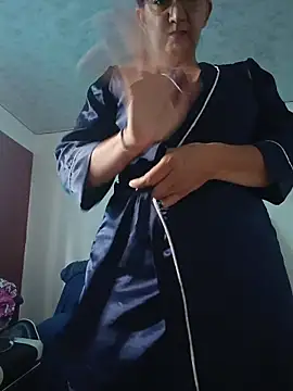 Chat +18 de Serenity_Lux ao vivo
