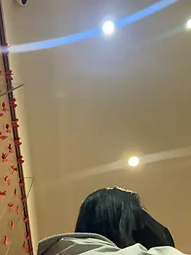 Linh_2004 Chat XXX live