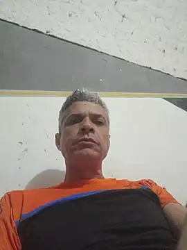 Chat +18 de BrenoAvelar ao vivo