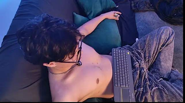 Edward_oa élő XXX-chatje