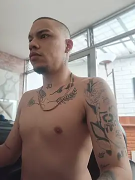 XXX chat uživo modela AlphaMasterXxx