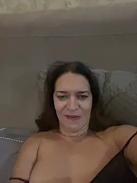 Chat +18 de Milana8263 ao vivo