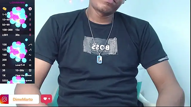 mike_black_22 Adlı Modelin Canlı XXX Sohbeti