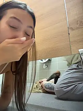 Coconut_milk Chat XXX in diretta