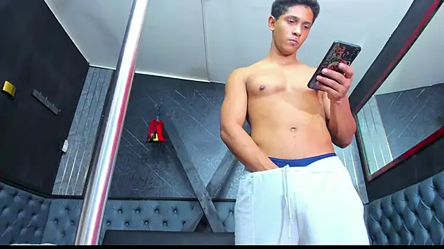 XXX chat uživo modela Yoel_Blessed