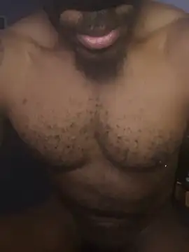 Kingbroxxx: διαδικτυακό σόου στην κάμερα