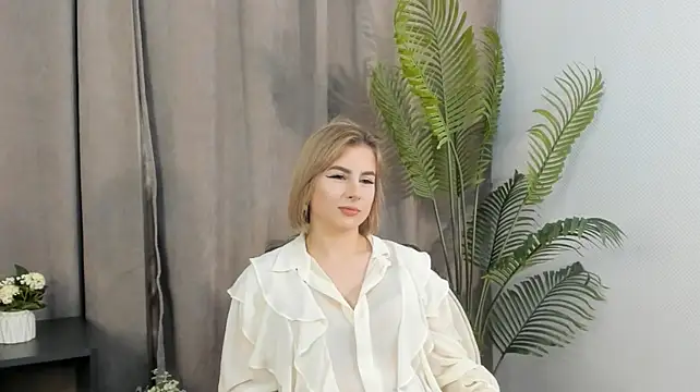 CarmelitaRamellan Live XXX chat