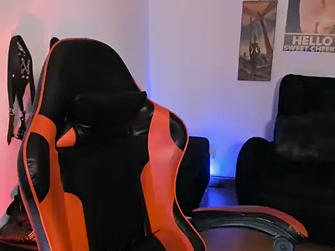 XXX chat uživo modela Masterdave7