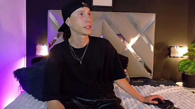 Czat XXX na żywo – Alexxey_x