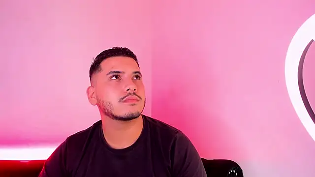 Axel_grey_ élő XXX-chatje