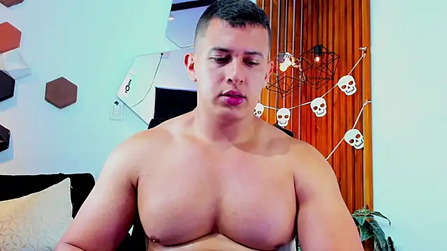 Онлайн чат XXX RomanCroft