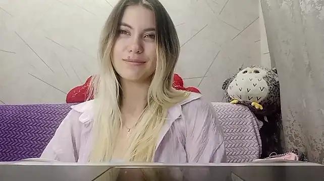 KatieLesco's Live XXX Chat