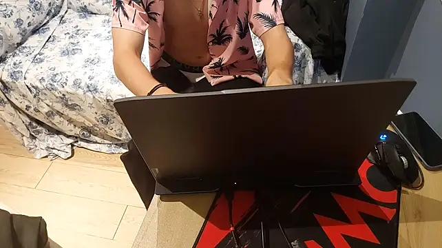 Marinett_peach Adlı Modelin Web Kamerası Şovu