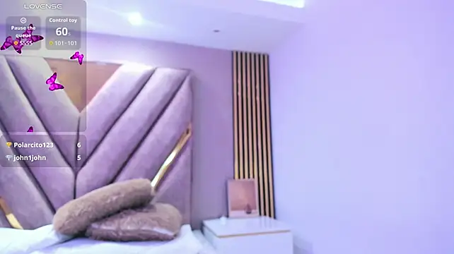 Chat +18 de Victoria_Ferrer_ ao vivo