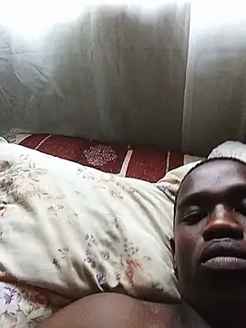 African_gent_45 Adlı Modelin Canlı XXX Sohbeti