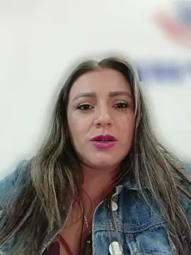 Chat +18 de cataleyamyst ao vivo