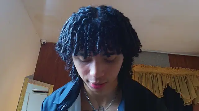 Chat +18 de kim_curlyy ao vivo