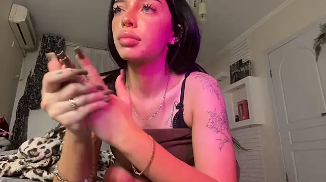Hannah_xBaby's Webcam Show