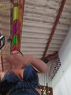 Chat +18 de Fernanda_Velez ao vivo