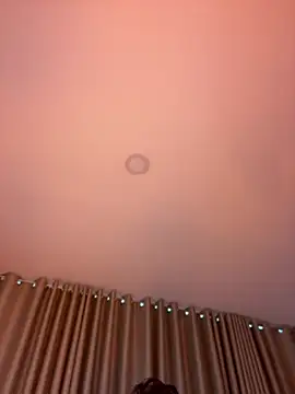 AliinakのライブXXXチャット