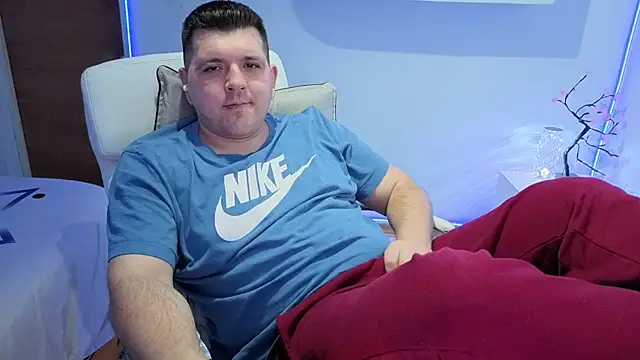 JasonJacks Adlı Modelin Canlı XXX Sohbeti