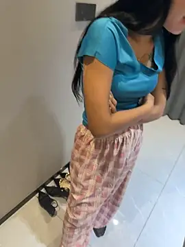 xiaowang1220 Adlı Modelin Canlı XXX Sohbeti