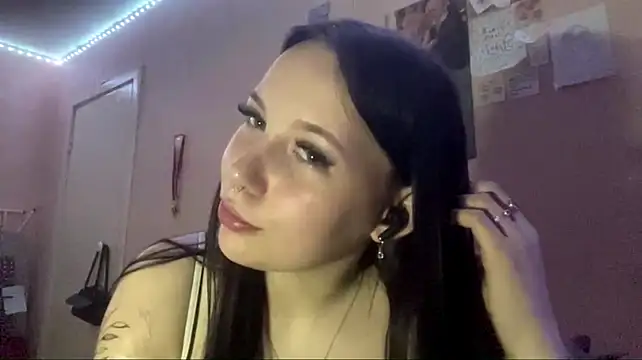Chat +18 de EileenKowalske ao vivo